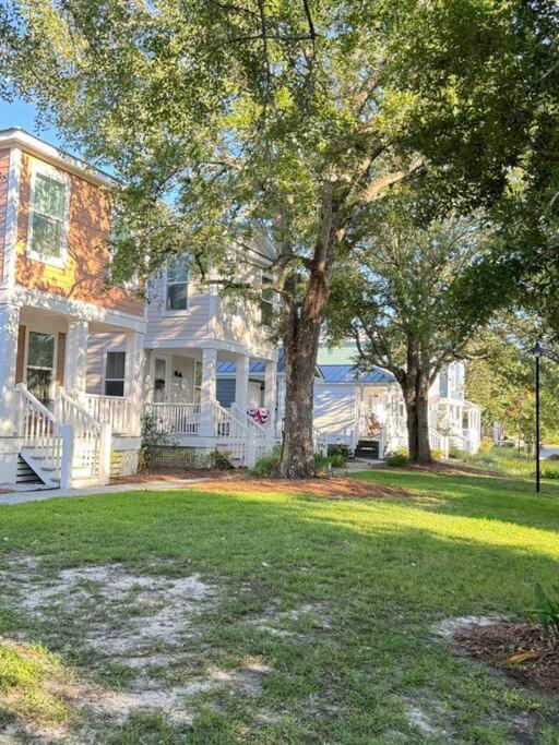Cute And Cozy Comfy Birds Junior Cottage - 1 Mile To Dwntn Ocean Springs, Near Beach With Golf Cart Bagian luar foto